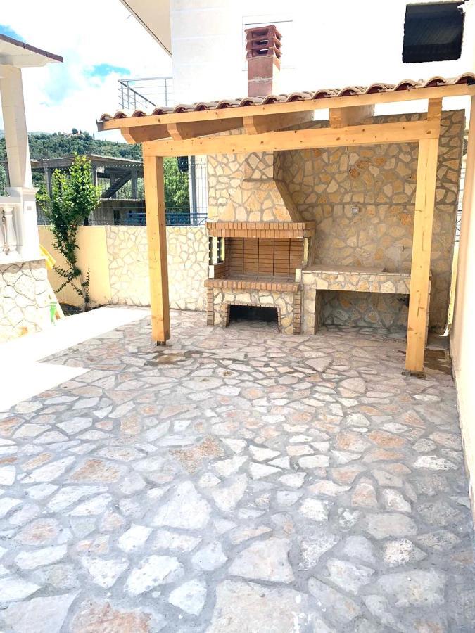 Apartament Natalia Himara